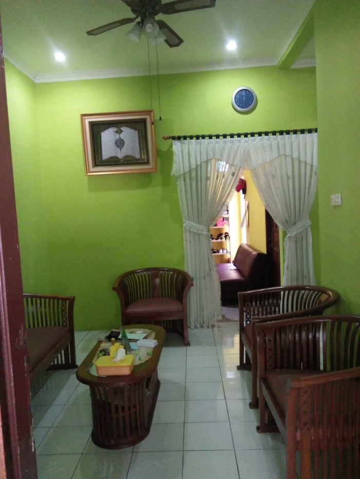 Rumah Dijual di Jl. Tarum Barat 1 Jababeka 2 Cikarang Baru